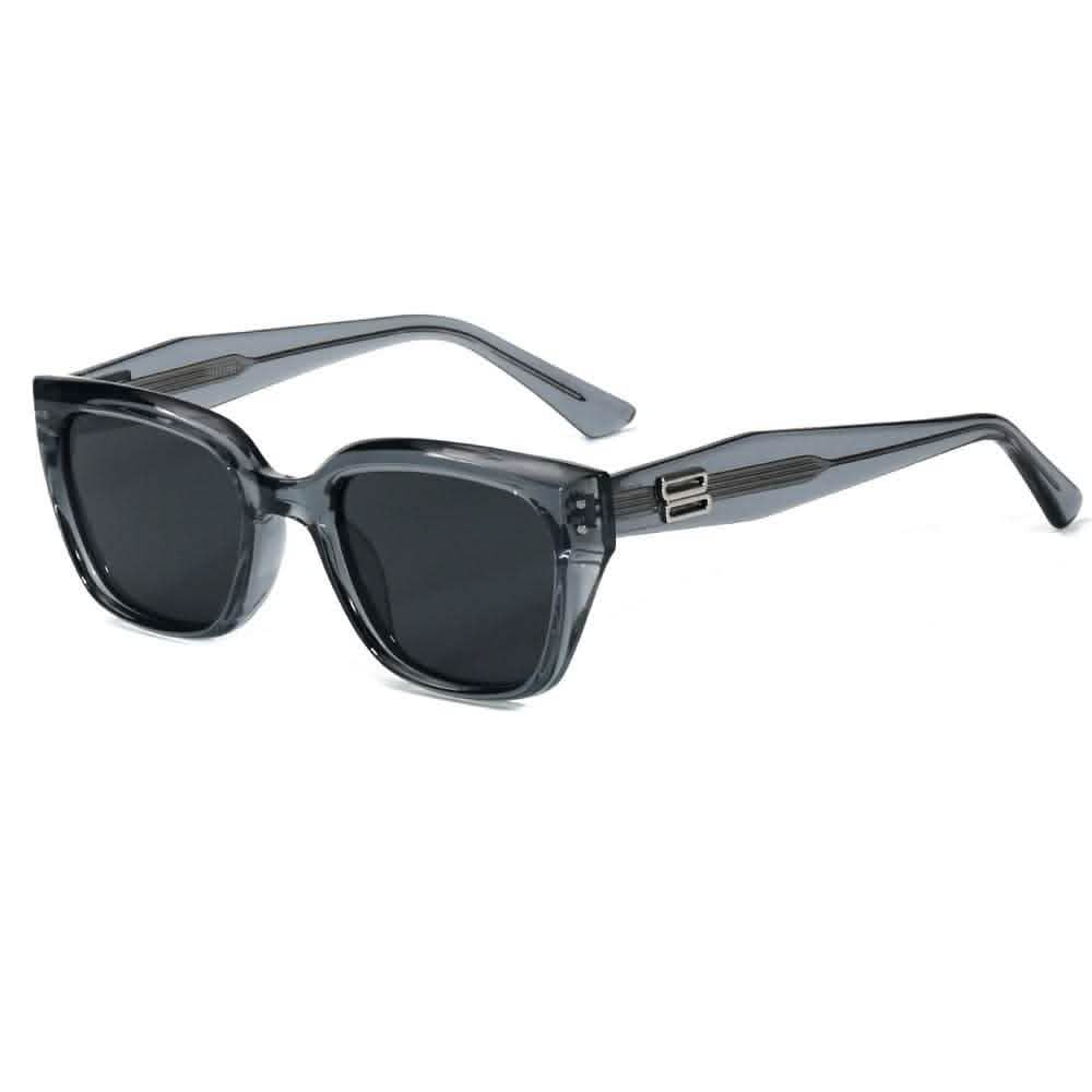 Retro Cat Eye Frames – Trending Sunglasses for Women with Advanced UV Protection Design